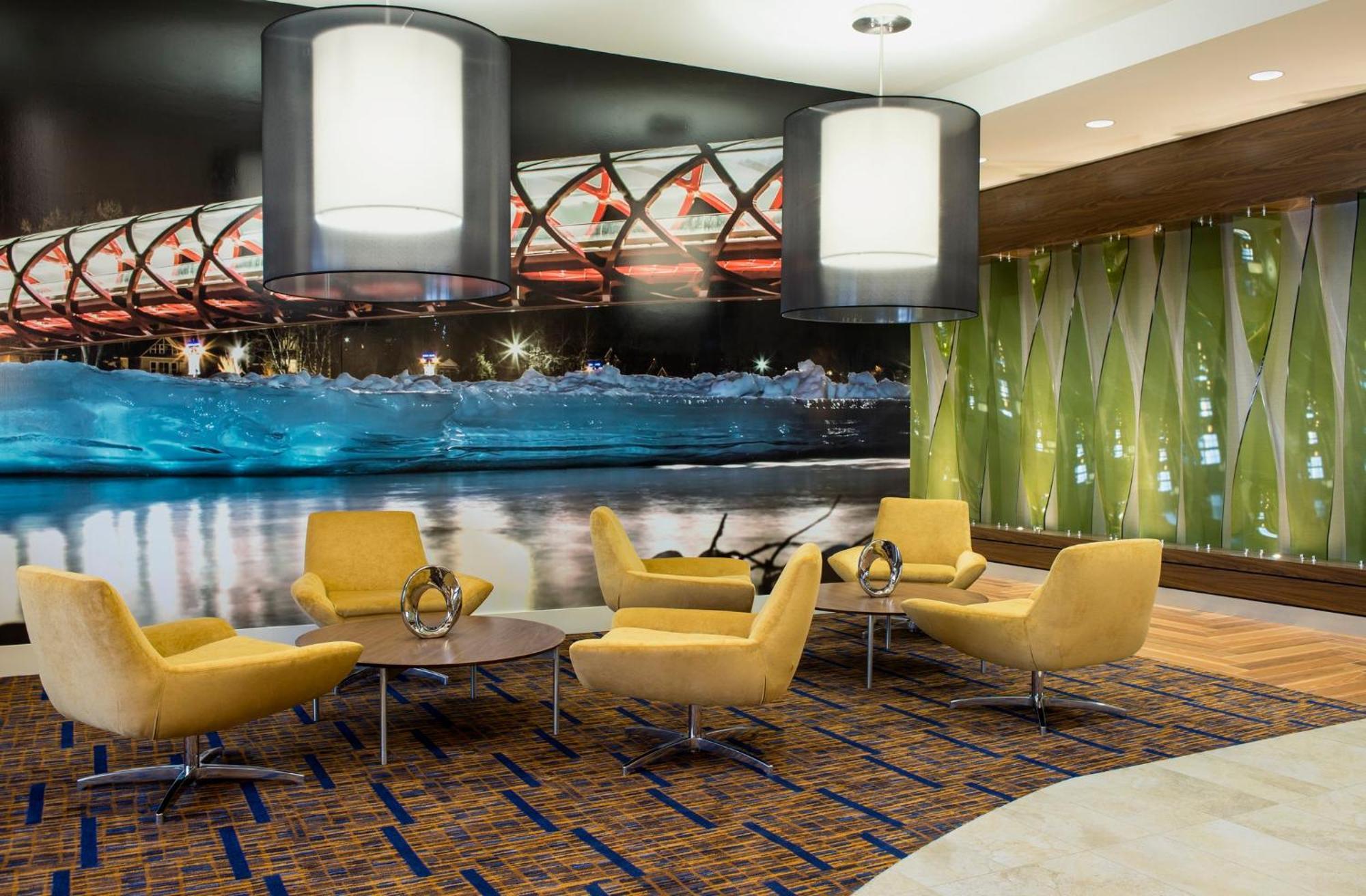 Courtyard By Marriott Calgary South Hotel Exterior photo