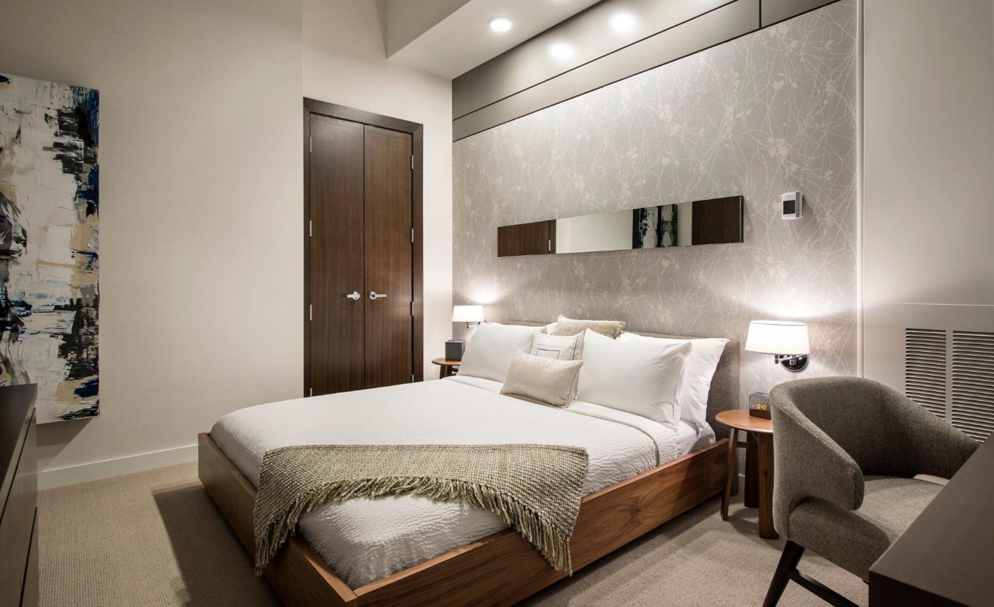 Courtyard By Marriott Calgary South Hotel Exterior photo
